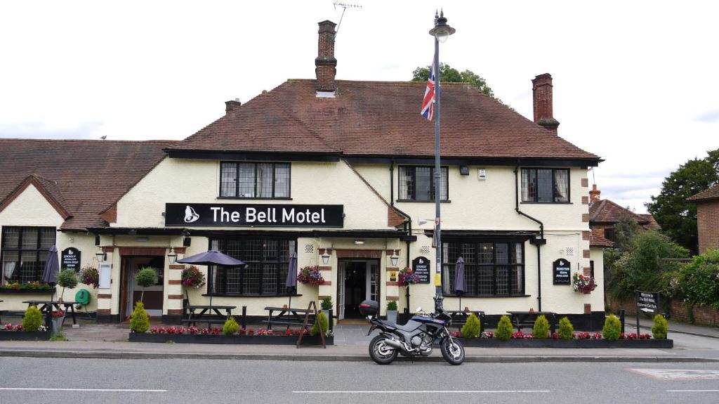The Bell MotelCodicote エクステリア 写真